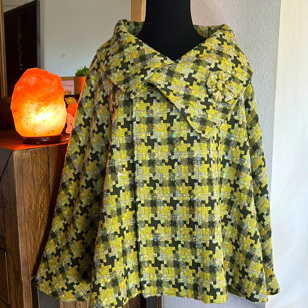 FRANGÍ one size cape jacket multi color retro style pattern 💚🪲